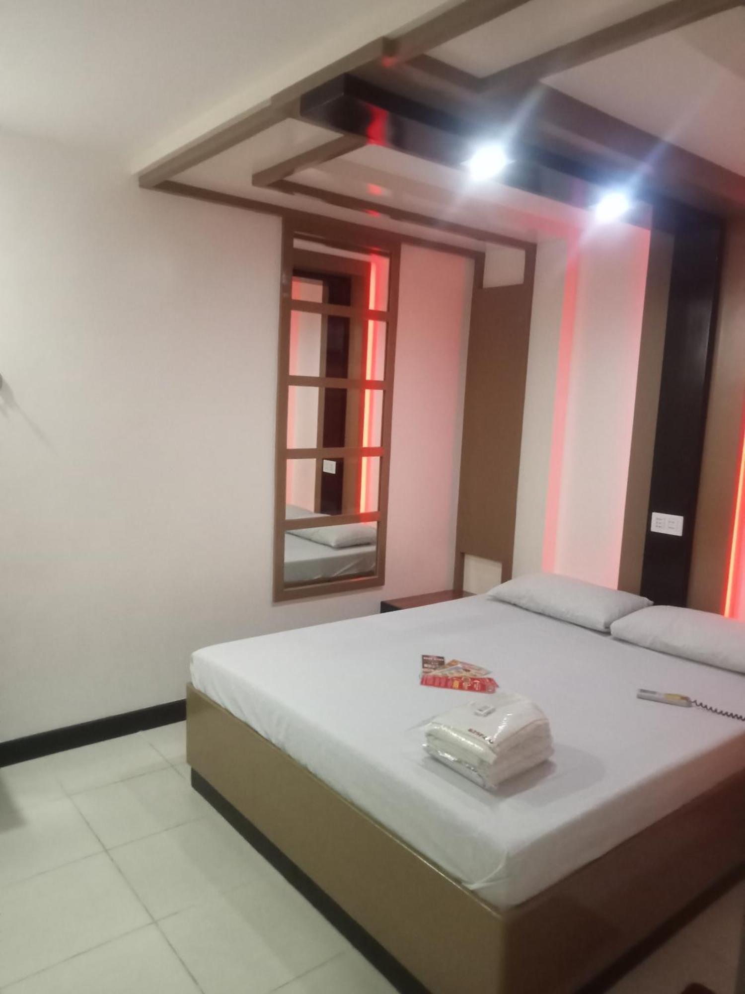 Hotel Sogo Cabanatuan מראה חיצוני תמונה