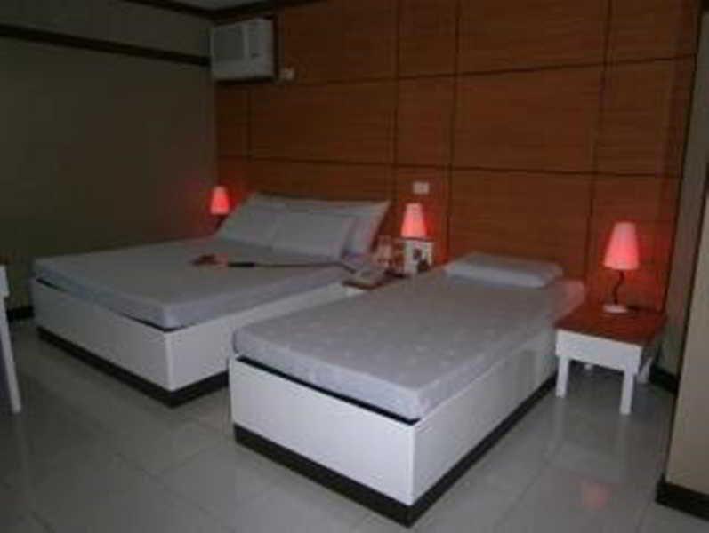 Hotel Sogo Cabanatuan מראה חיצוני תמונה
